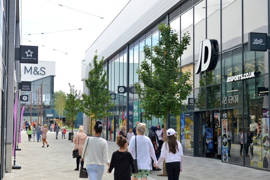 Rochdale Riverside Shopping Centre, Rochdale à vendre - Photo principale - Image 1 de 1