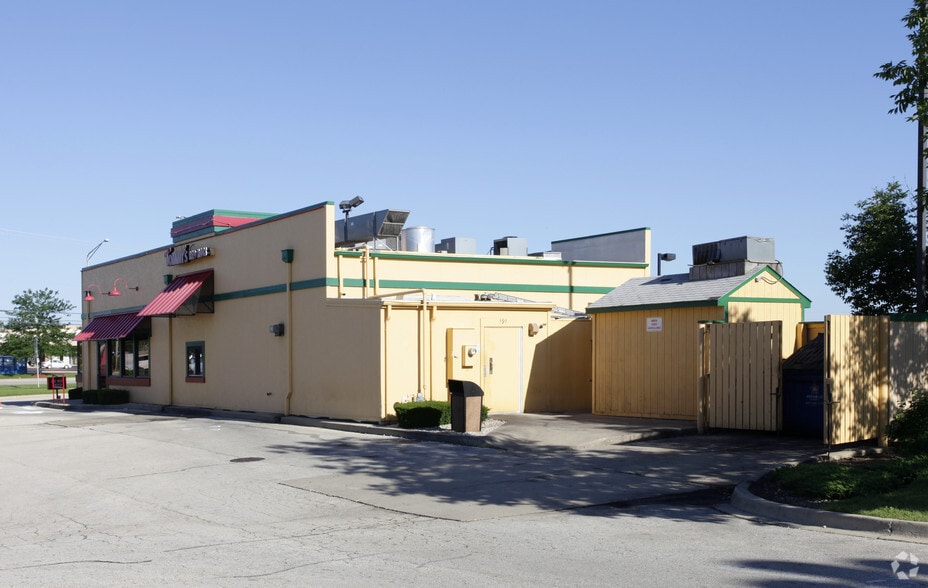 81-101 N Randall Rd, Lake In The Hills, IL for lease - Building Photo - Image 3 of 3