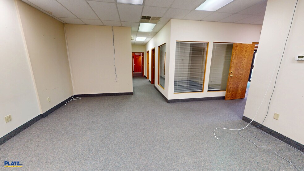 54 Westchester Dr, Youngstown, OH à louer - Photo du bâtiment - Image 3 de 7