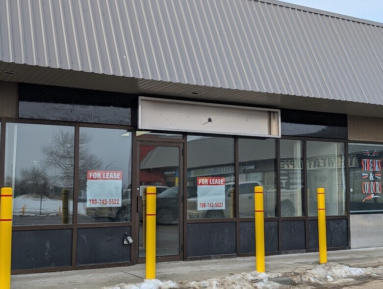 700 Signal Rd, Fort McMurray, AB à louer - Photo du bâtiment - Image 3 de 14