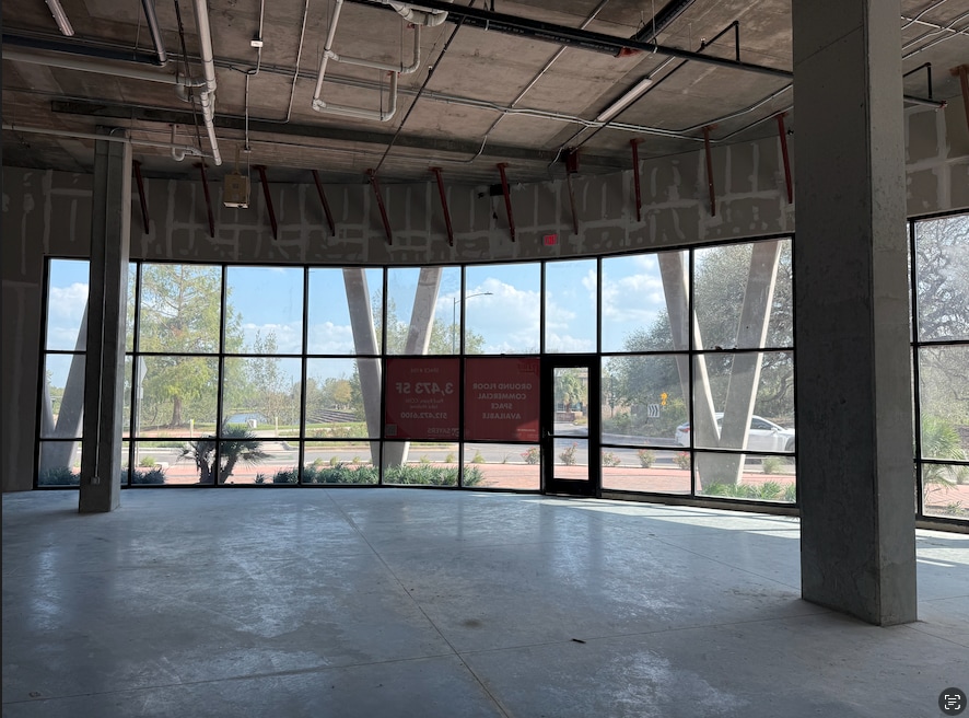 1808 Aldrich, Austin, TX 78723 - Unité 106 -  - Photo intérieure - Image 1 of 1