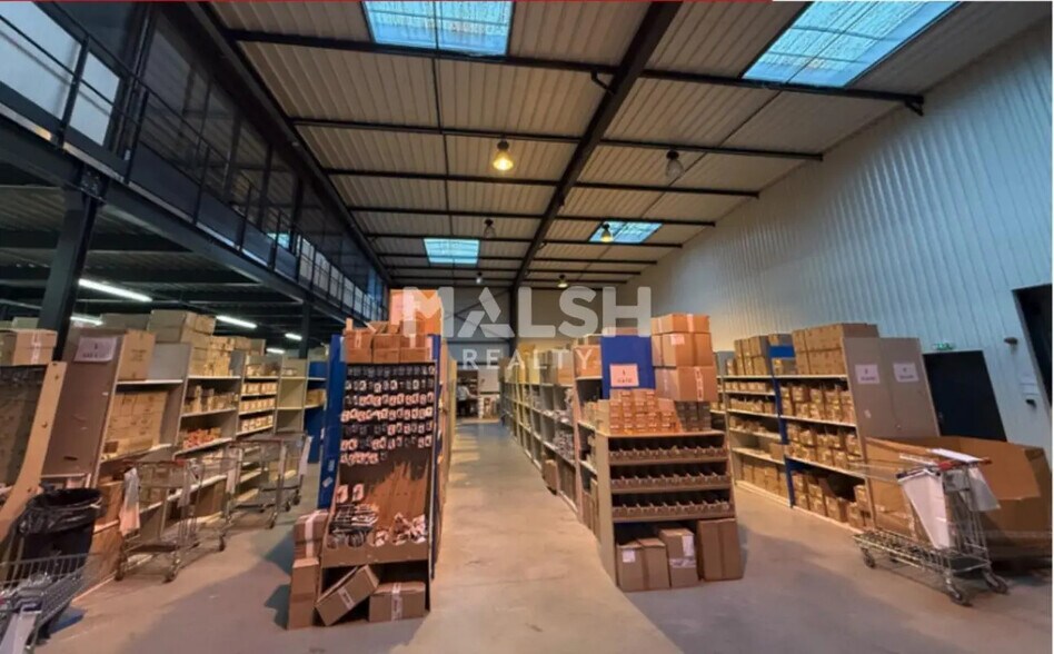 Flex dans FLEURIEUX-SUR-L'ARBRESLE à louer - Photo intérieure - Image 2 de 10