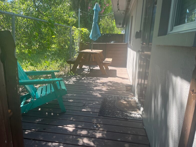 115 Cleveland Ave, Largo, FL à vendre - Photo du bâtiment - Image 3 de 15