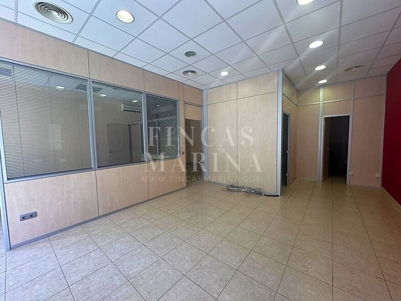 Retail in Gavà, Barcelona for lease - Interior Photo - Image 3 of 9