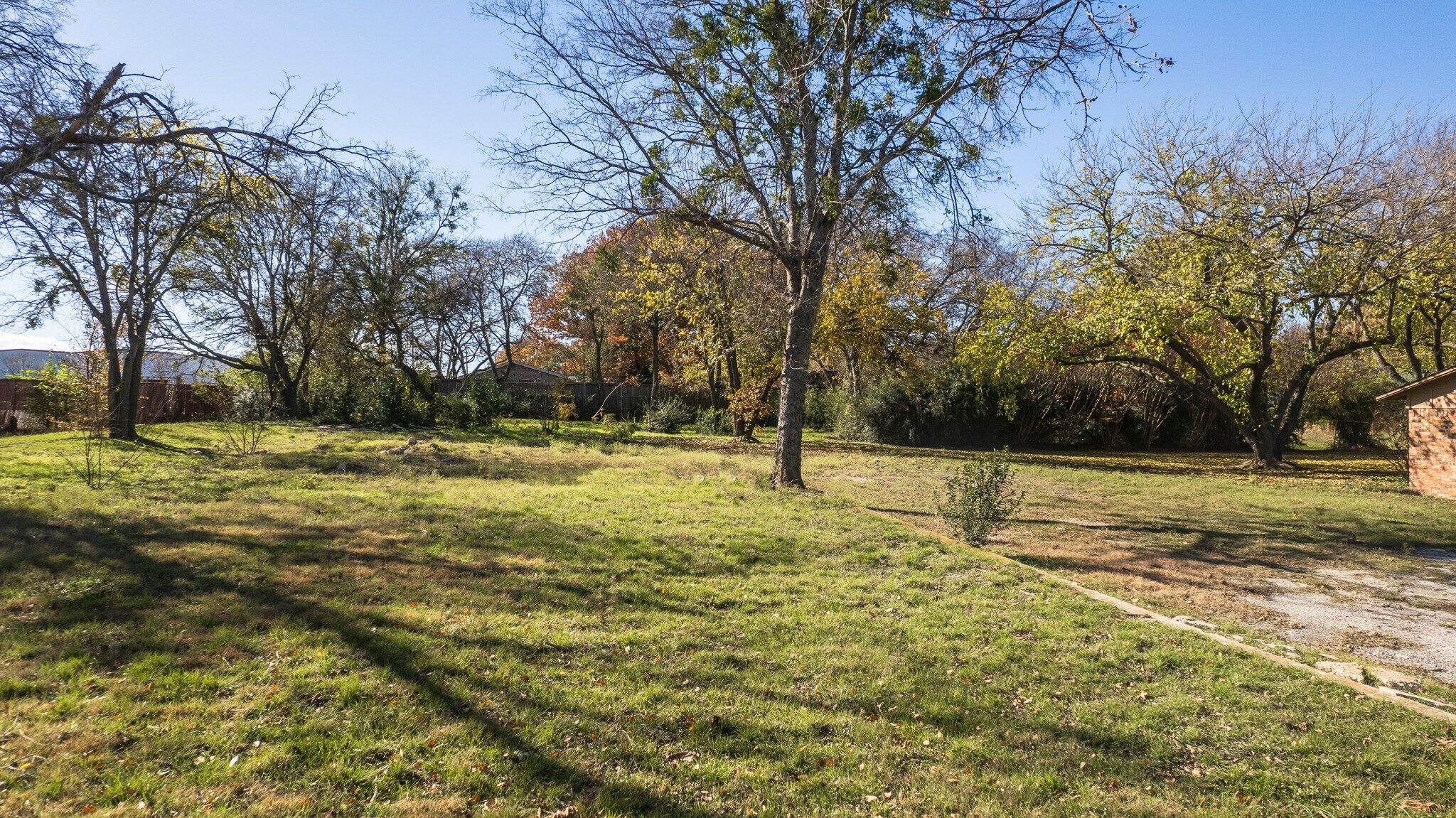 602 S Main St, Mansfield, TX à vendre Photo du bâtiment- Image 1 de 9