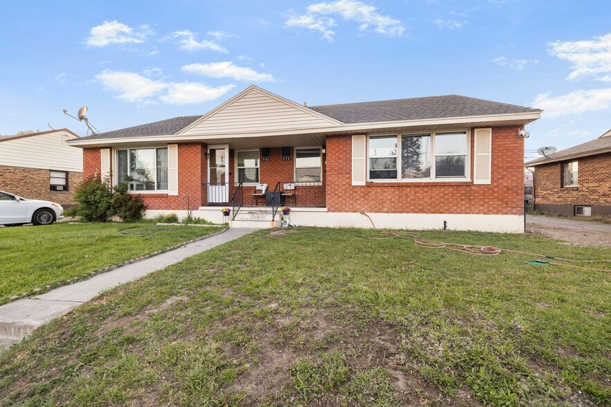 590-592 Holbrook Dr, Idaho Falls, ID à vendre - Photo principale - Image 1 de 2