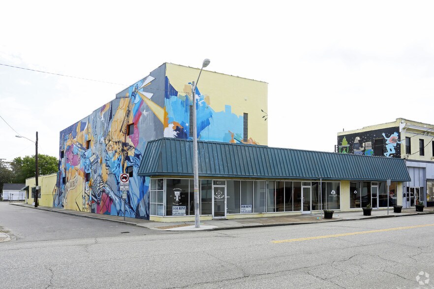 814 Granby St, Norfolk, VA for lease - Primary Photo - Image 1 of 4