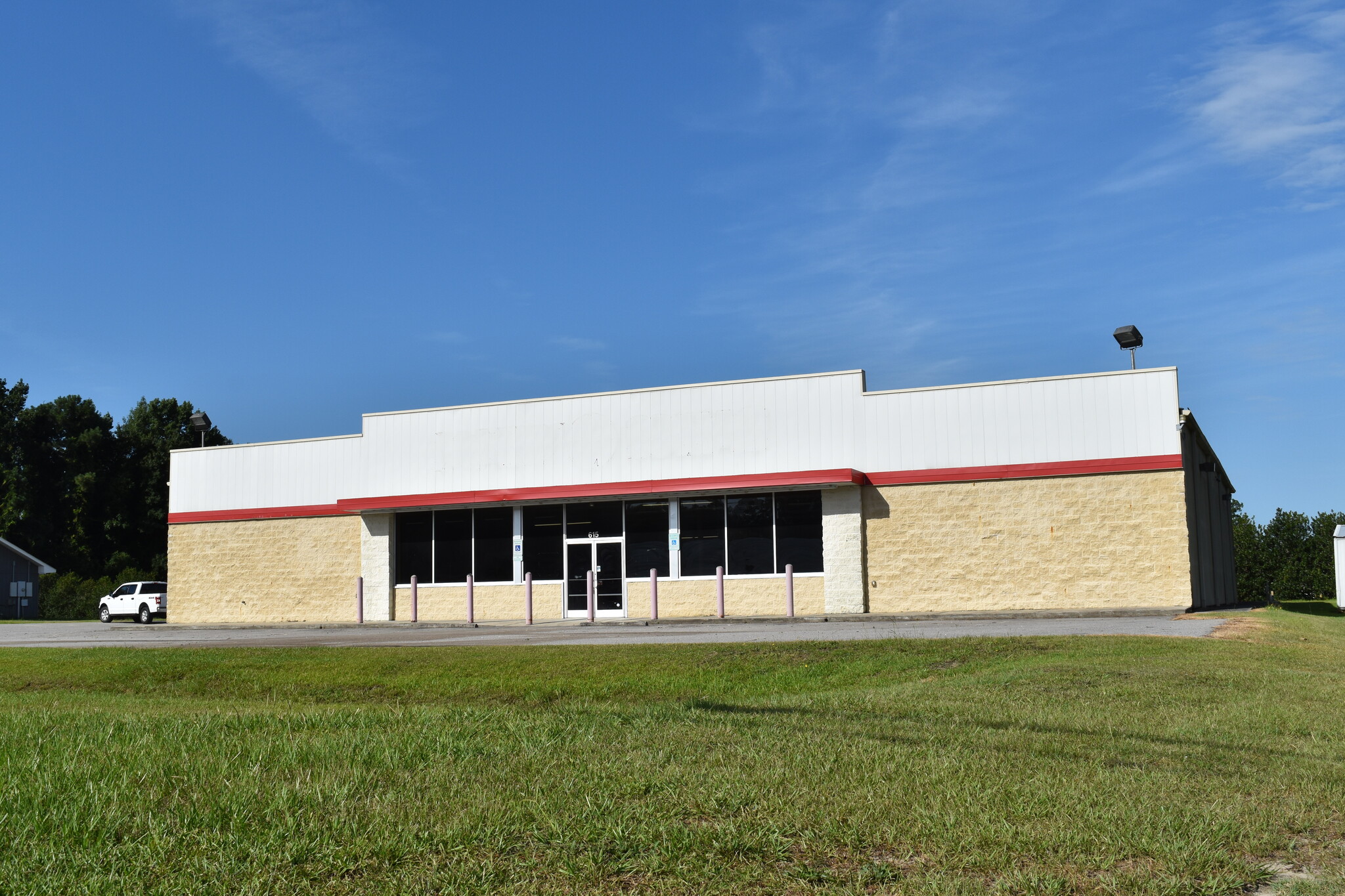 615 S Walnut St, Pamplico, SC for sale Building Photo- Image 1 of 1