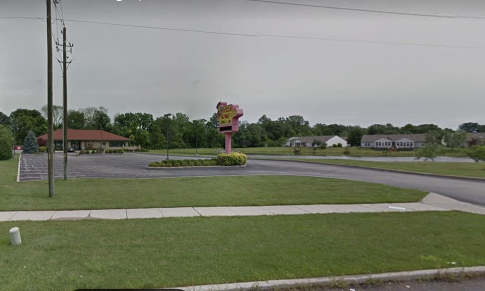 7045 Bluff Rd, Indianapolis, IN à vendre - Photo du bâtiment - Image 2 de 18