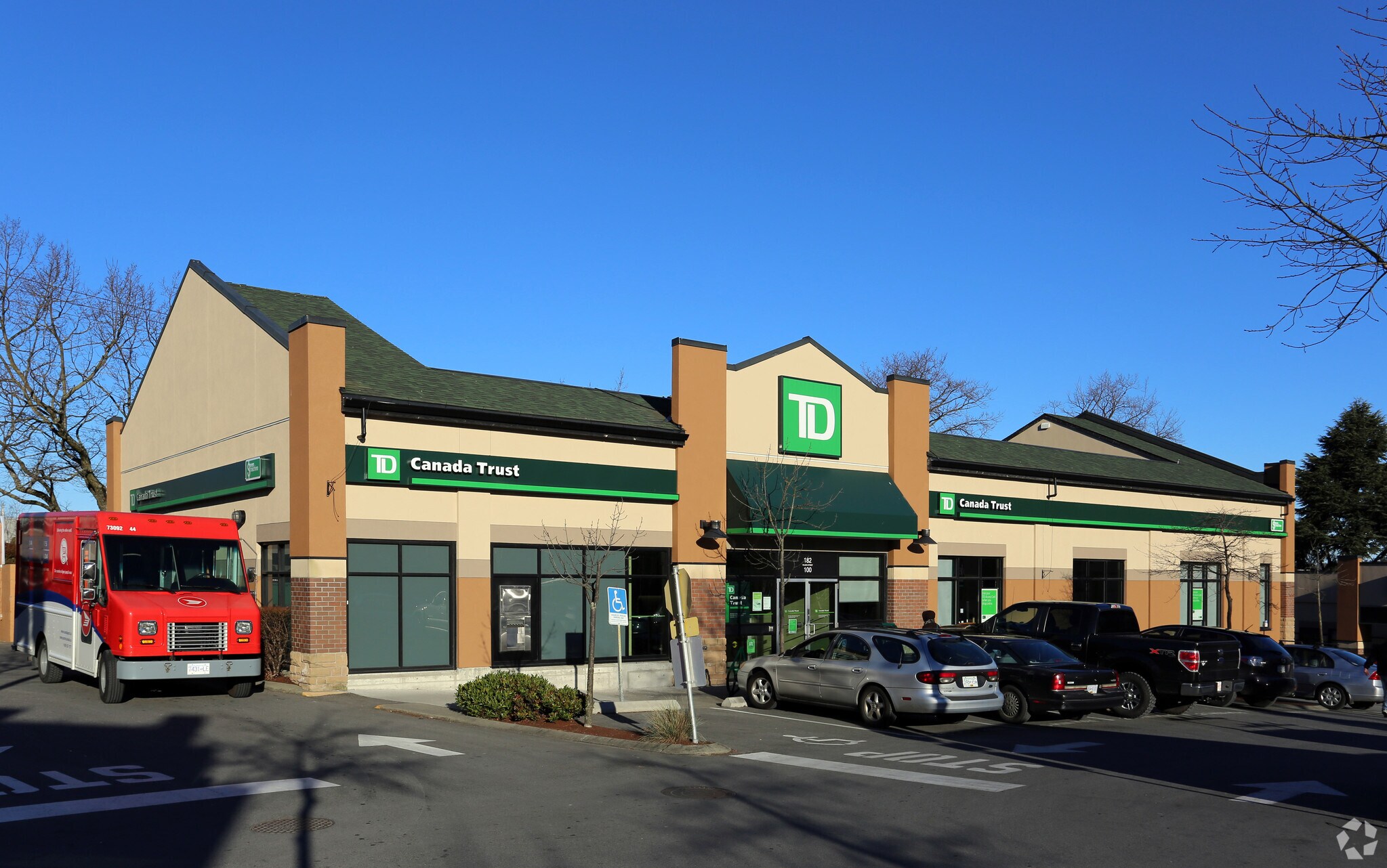 182 Wilson St, Victoria, BC for lease Primary Photo- Image 1 of 4