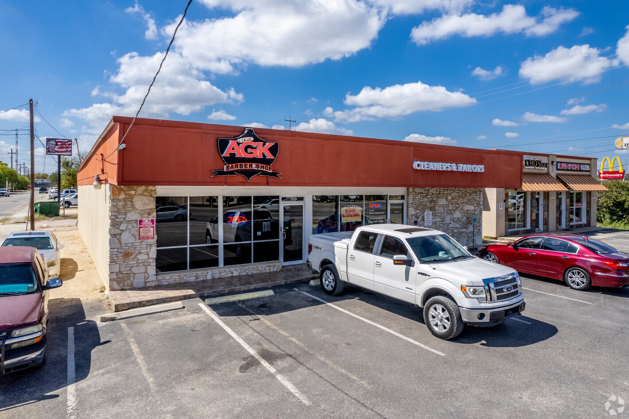 609 Pat Booker Rd, Universal City, TX à vendre Photo principale- Image 1 de 25