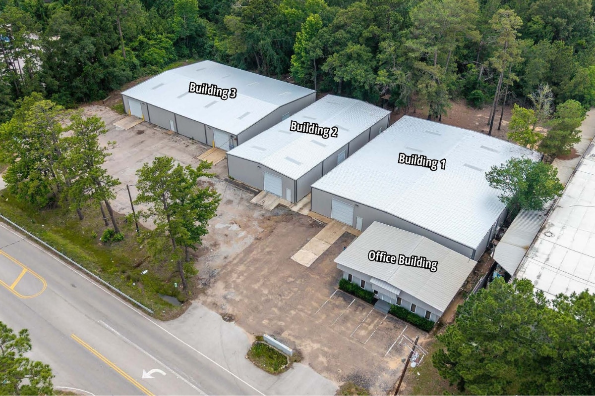 1525 Airport Rd, Conroe, TX à vendre Photo du bâtiment- Image 1 de 7