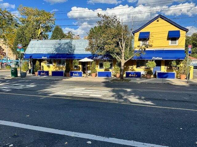 390-394 City Island Avenue portefeuille de 2 propriétés à vendre sur LoopNet.ca - Photo du bâtiment - Image 2 de 13