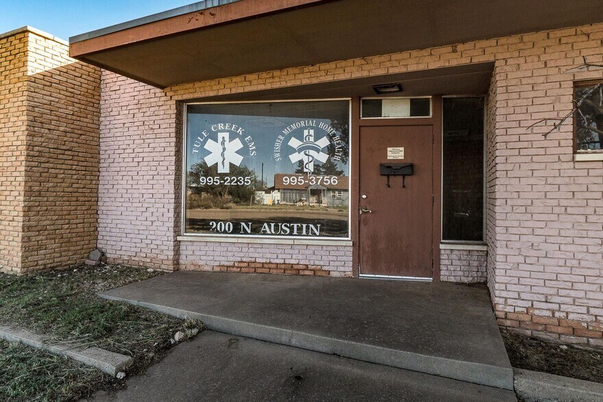 200 N Austin Ave, Tulia, TX for sale - Building Photo - Image 2 of 7
