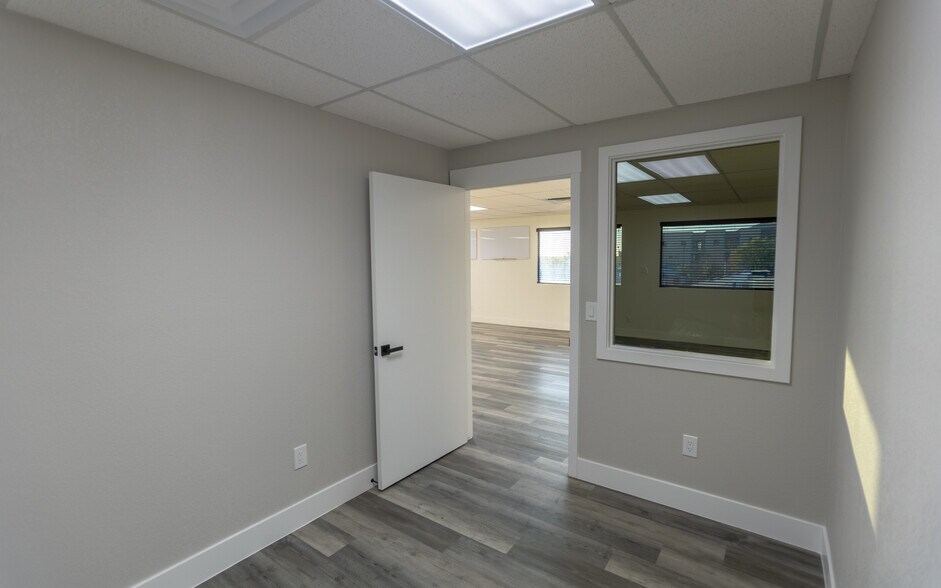 640 E Purdue Ave, Phoenix, AZ à louer - Photo intérieure - Image 2 de 58