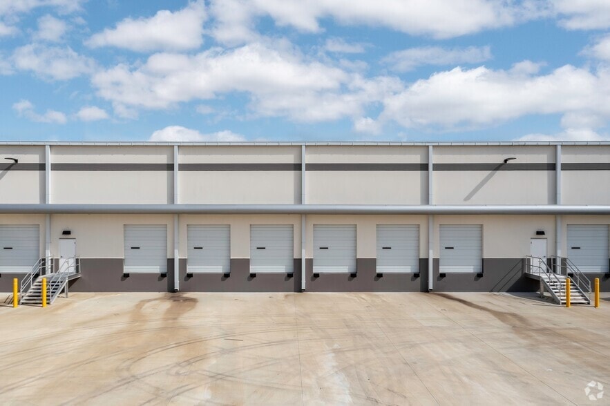 12668 Hancock Rd, Clermont, FL à louer - Photo du bâtiment - Image 3 de 8