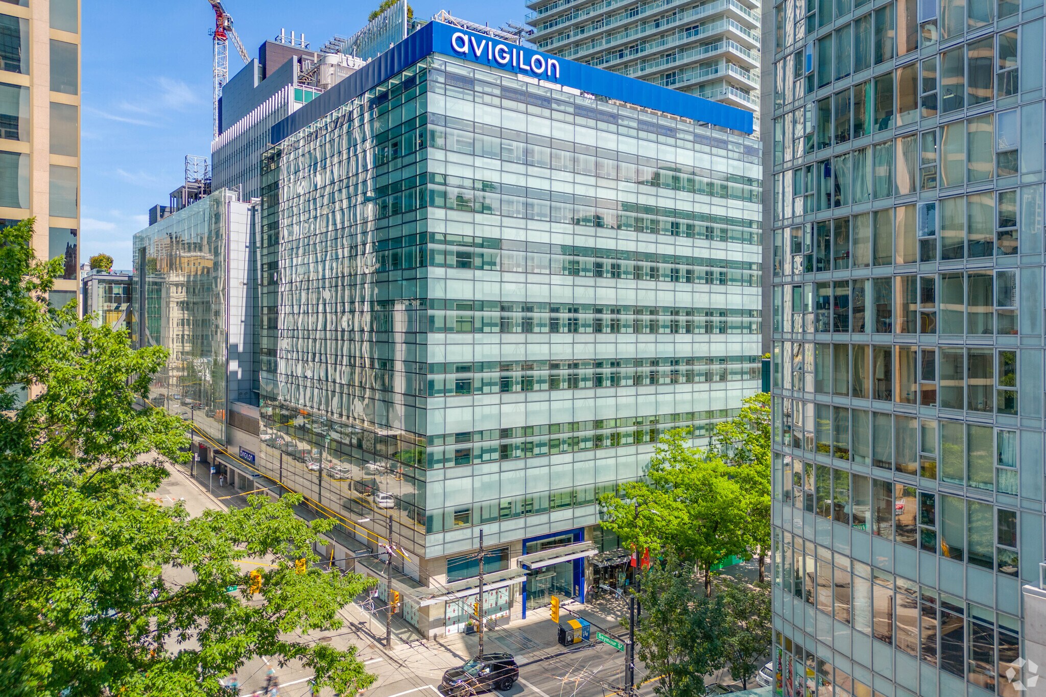 555-579 Robson St, Vancouver, BC for lease Primary Photo- Image 1 of 12