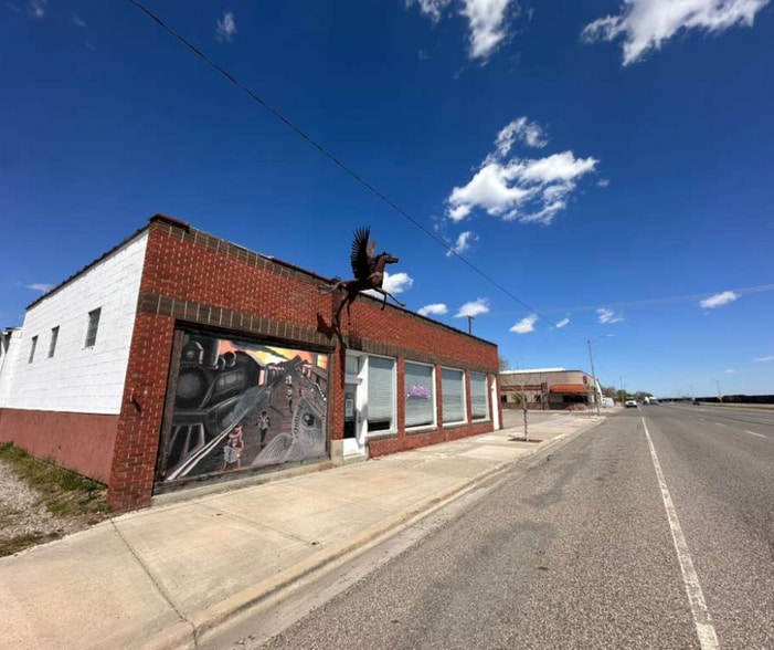 415 Main St., Laurel, MT à louer - Photo du bâtiment - Image 3 de 16