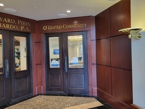 3200 Tamiami Trl N, Naples, FL for lease Building Photo- Image 2 of 12