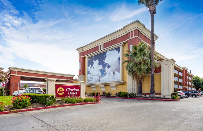 More details for 1050 Burnett Ave, Concord, CA - Retail for Lease