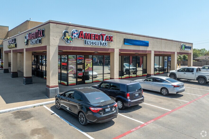 2506-2598 Gus Thomasson Rd, Dallas, TX à louer - Photo du bâtiment - Image 2 de 6