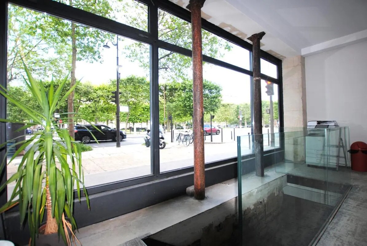 36 Avenue Duquesne, Paris for sale Interior Photo- Image 1 of 10