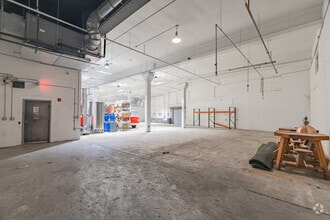 115 NW 6th St, Fort Lauderdale, FL for lease Interior Photo- Image 2 of 4