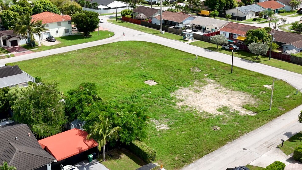 17340 SW 147th Ave, Miami, FL à vendre - Vidéo sur l’inscription commerciale - Image 3 de 16