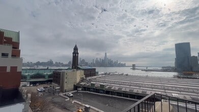 22 Hudson Pl, Hoboken, NJ à louer - Vidéo sur l’inscription commerciale 