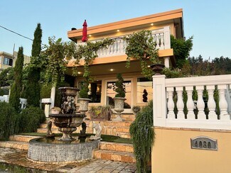 Plus de détails pour 4030 Beach Dr SW, Seattle, WA - Spécialité à vendre