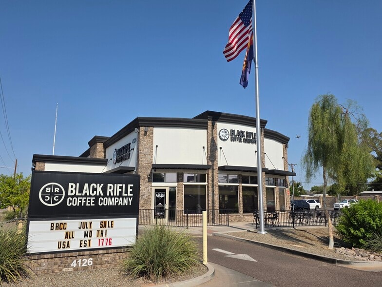 4126 E Indian School Rd, Phoenix, AZ for lease - Building Photo - Image 2 of 35