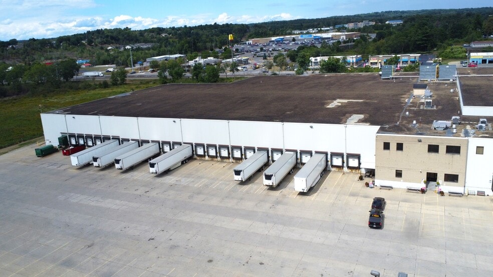 851 Beaver Dr, Dubois, PA à vendre - Photo du bâtiment - Image 2 de 14