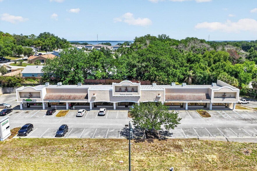 1450 E North Blvd, Leesburg, FL for lease - Building Photo - Image 1 of 11