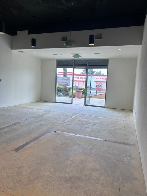 2855 Foothill Blvd, La Verne, CA for lease Interior Photo- Image 1 of 5