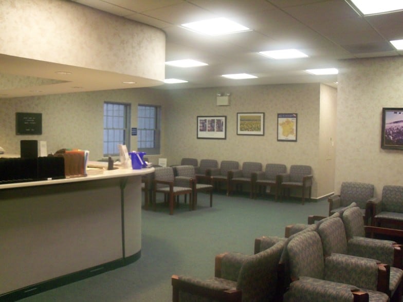 110 Harbor Ln, Somers Point, NJ à vendre - Photo intérieure - Image 2 de 86