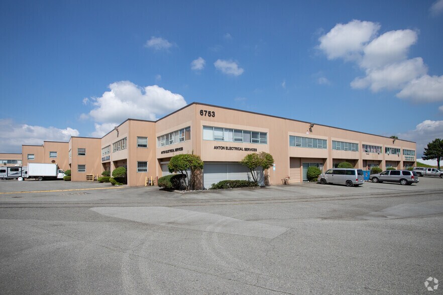 6753 Graybar Rd, Richmond, BC à vendre - Photo du bâtiment - Image 3 de 17