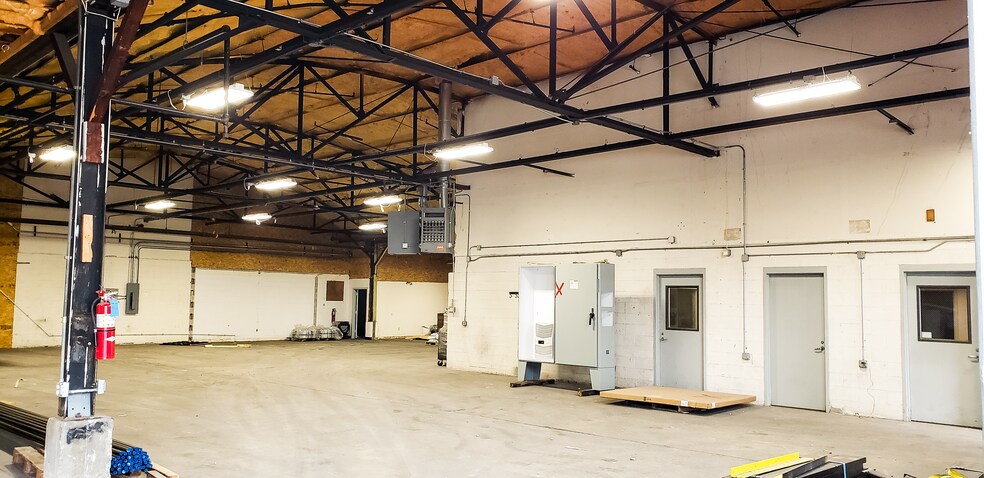 1230 W 1st St, Granite City, IL à louer - Photo intérieure - Image 2 de 7