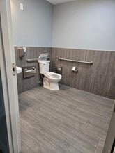 1616 E Los Angeles Ave, Simi Valley, CA for lease Building Photo- Image 2 of 14