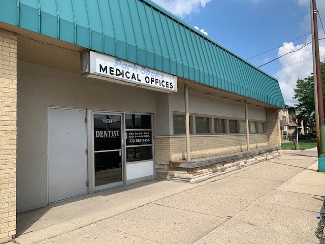 6400 W 63rd St, Chicago, IL à louer - Photo du bâtiment - Image 2 de 4