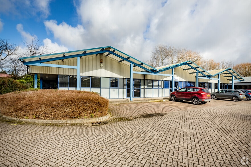 Newton Ct, Liverpool for lease - Building Photo - Image 3 of 4