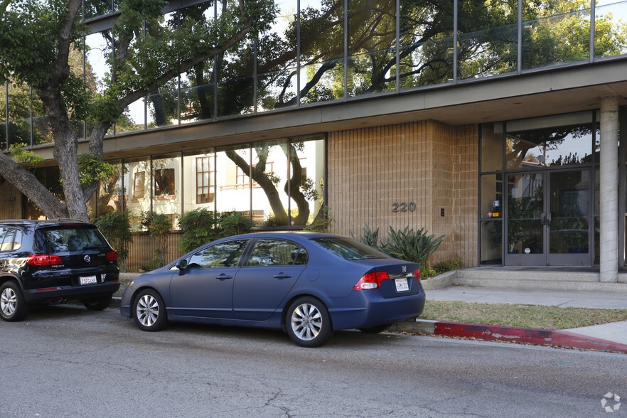 220 S Kenwood St, Glendale, CA for lease - Building Photo - Image 2 of 21
