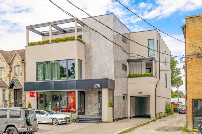 Plus de détails pour 378 Fairlawn Ave, Toronto, ON - Multi-résidentiel à vendre