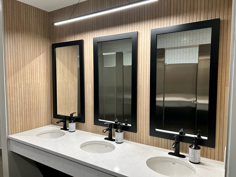 5775 Perimeter Dr, Dublin, OH for lease - Interior Photo - Image 3 of 28