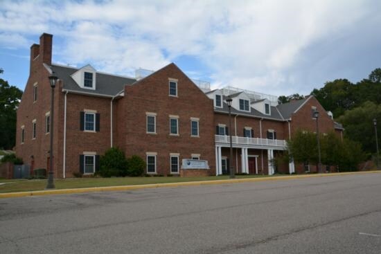 900 W 3rd St, Farmville, VA à louer Photo du bâtiment- Image 1 de 6