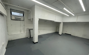 43-50 11th St, Long Island City, NY for lease Building Photo- Image 1 of 1