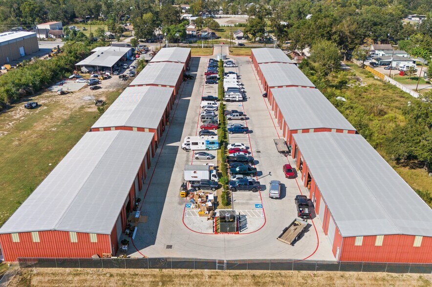 5801 Breen Dr, Houston, TX à louer - Photo du bâtiment - Image 3 de 11