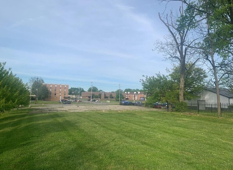 3708 Bardstown Rd, Louisville, KY for sale - Building Photo - Image 3 of 6