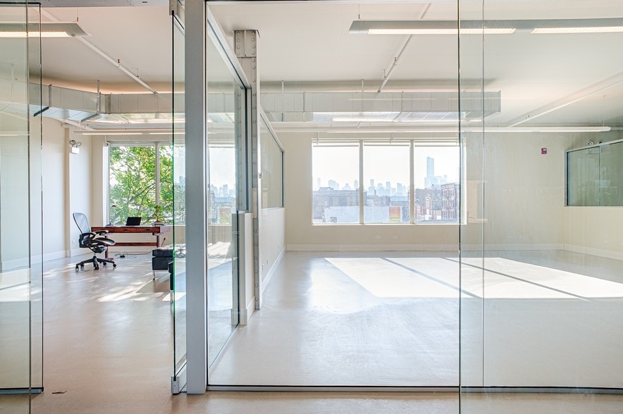 1620 W Chicago Ave, Chicago, IL à vendre - Photo intérieure - Image 2 de 7