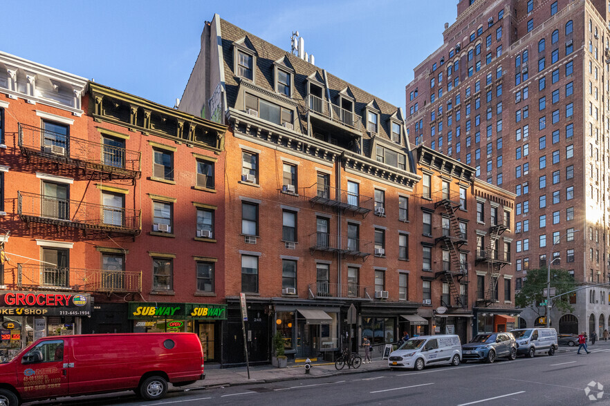 248 10th Ave, New York, NY for sale - Building Photo - Image 3 of 5