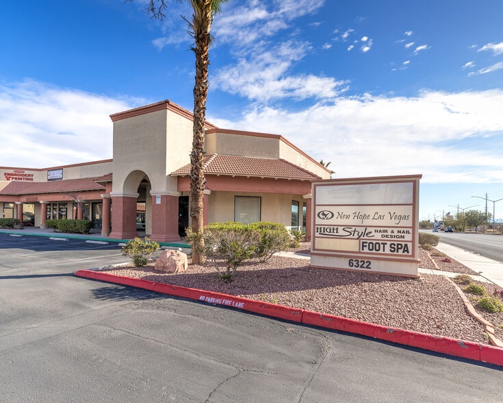 6320-6388 W Sahara Ave, Las Vegas, NV à louer - Photo du bâtiment - Image 2 de 7